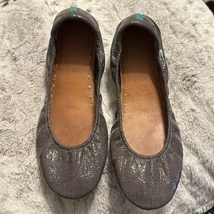 Tieks Ballet Flat Slate Grey Croc size 9.